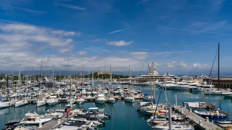 Masts packed into the marina at Antibes with the old fort on the far side